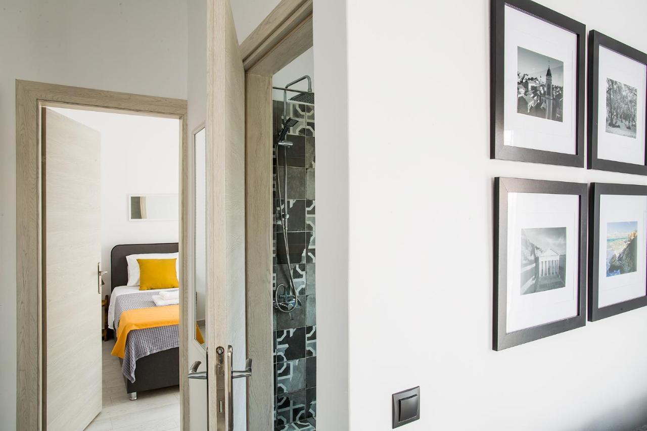 Deluxe Town Hall Square Flat In Historical Center 3 Corfu  Екстериор снимка